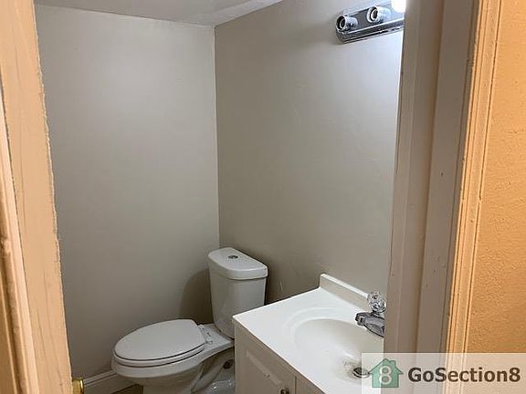 4th image of 1307 Silverado Dr