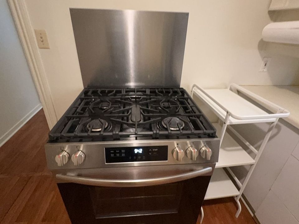 1st image of 1712 F St APT 4