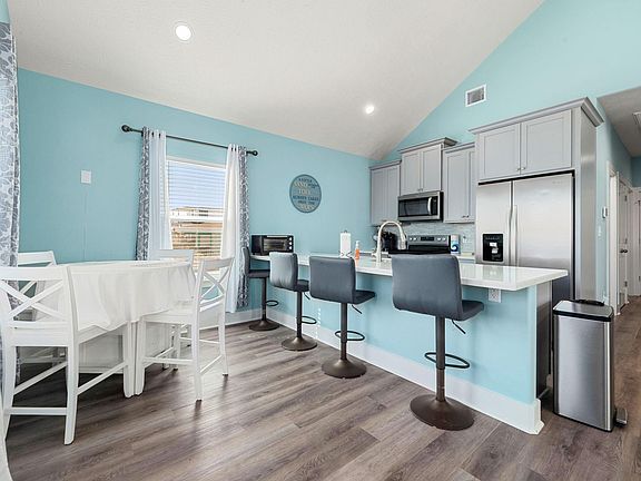 5th image of 1840 Pompano Ln