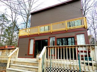 124 Pocono Blvd, Bushkill, PA 18324