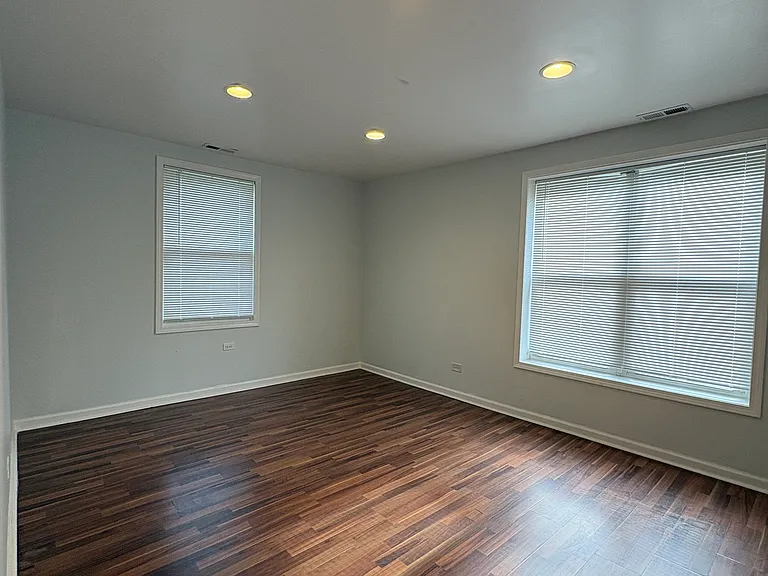 8513 S Sangamon St #2 — Photo 2