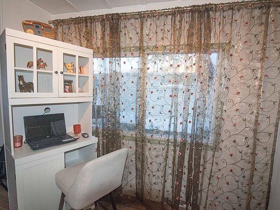 5th image of 1055 Old Cariboo Rd #13
