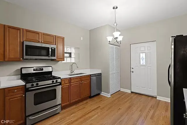 3744 W Eastwood Ave #1 — Photo 11