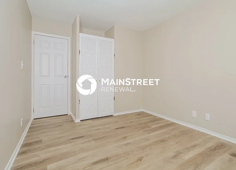 622 Arlington Dr — Photo 8