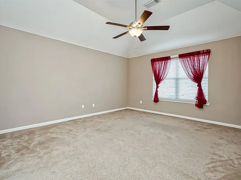 2218 Falcon Knoll Ln — Photo 30