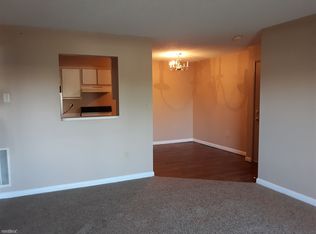 1010 Lima Ave APT 9, Delphos, OH 45833
