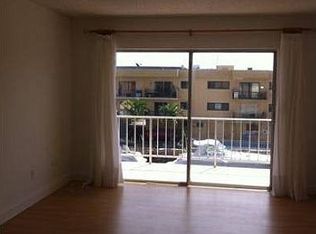 3522 NE 171st St #2000, North Miami Beach, FL 33160