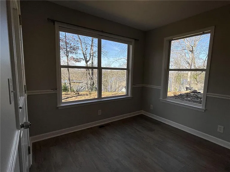 3492 Point View Cir — Photo 33