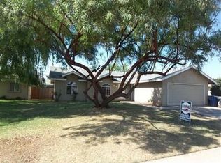 833 Holt Ave, Sanger, CA 93657