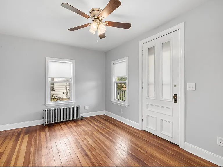 117 Gorham St — Photo 10