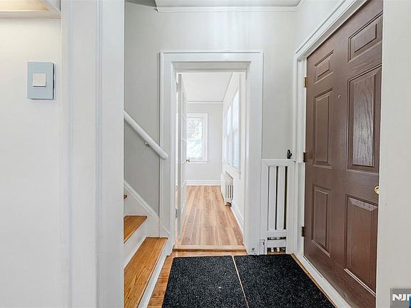 2nd image of 351 Closter Dock Rd