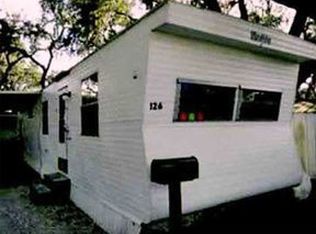 126 Park Dr, Tavares, FL 32778