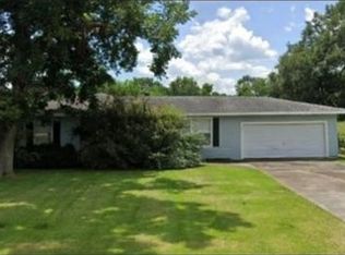 623 Victor Dr, Port Neches, TX 77651