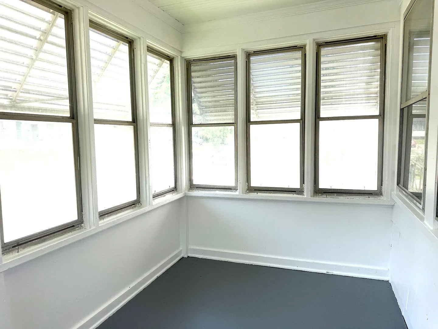 The Cutest 3 Bedrooms Single Home !! 1st Floor Bedroom — Photo 4
