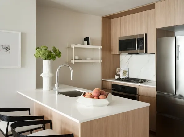 60 Wharf Dr image 6 of 47