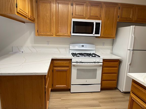4th image of 19106 Pemberton Pl