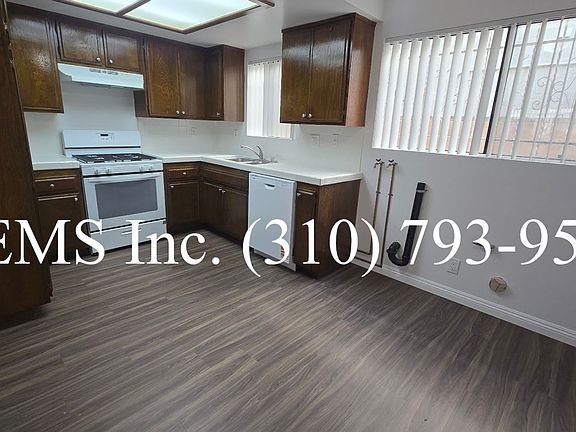 4th image of 4310 Manhattan Beach Blvd APT D