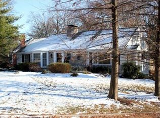 46 Tulip Dr, Saint Louis, MO