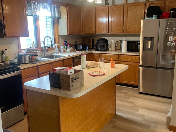 229 Chapel St, Newton, MA 02458