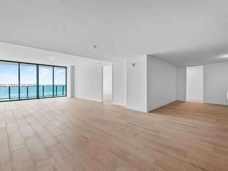 900 N Ocean Blvd #1202 — Photo 2