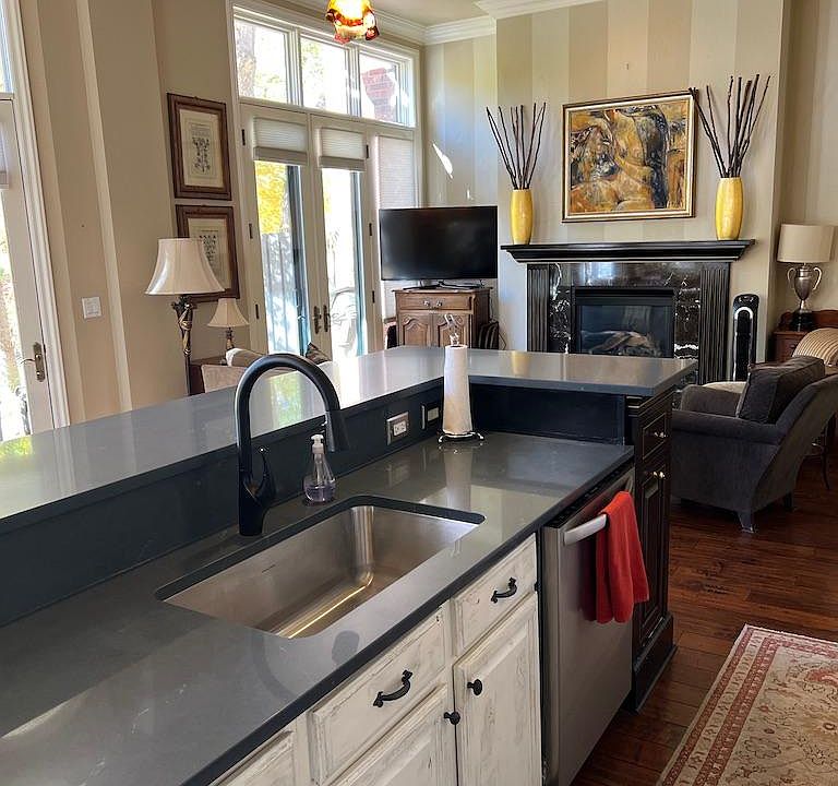 New countertops in kitchen