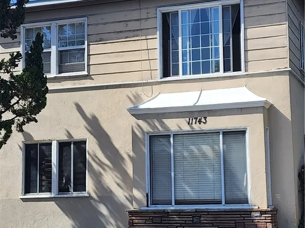 11743 Riverside Dr, Valley Village, CA 91607