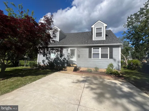 725 Rosa Ave, Croydon, PA 19021