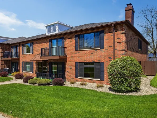 434 29th Street Dr SE APT 10, Cedar Rapids, IA 52403