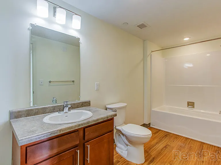 Floor plan 1 bathroom