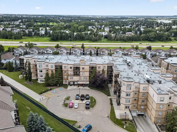 2035 Grantham Ct NW #212, Edmonton, AB T5T 3X4