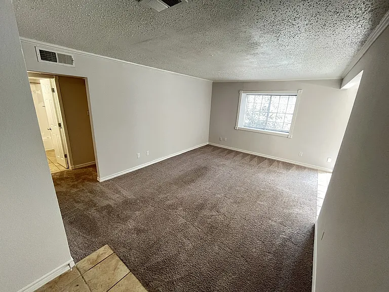 Le Montreaux Apartments — Photo 102