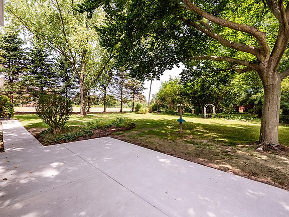 4th image of 3517 Pine Ct