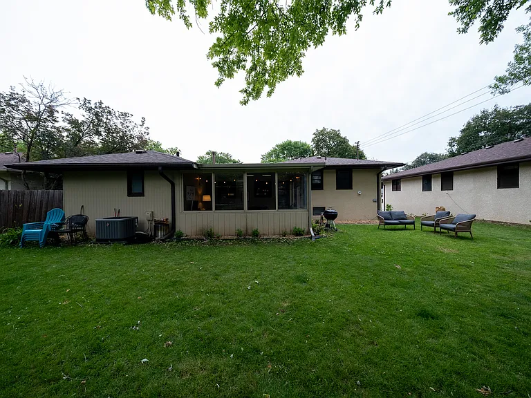 3412 Coolidge St NE — Photo 32
