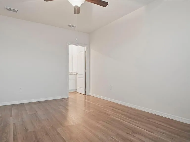1311 Tallowwood Ln — Photo 29
