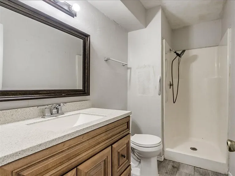 733 Lapwing Rd — Photo 8