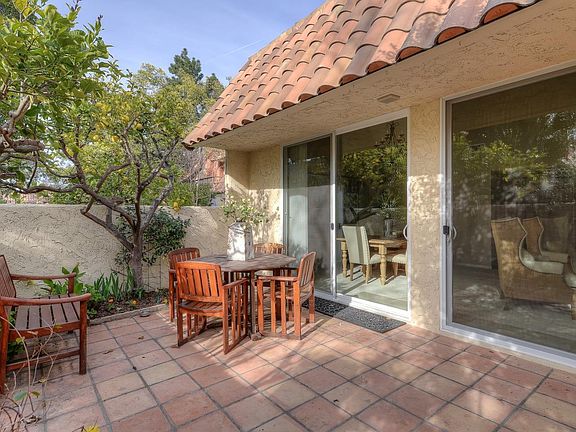 4th image of 259 Casitas Bulevar