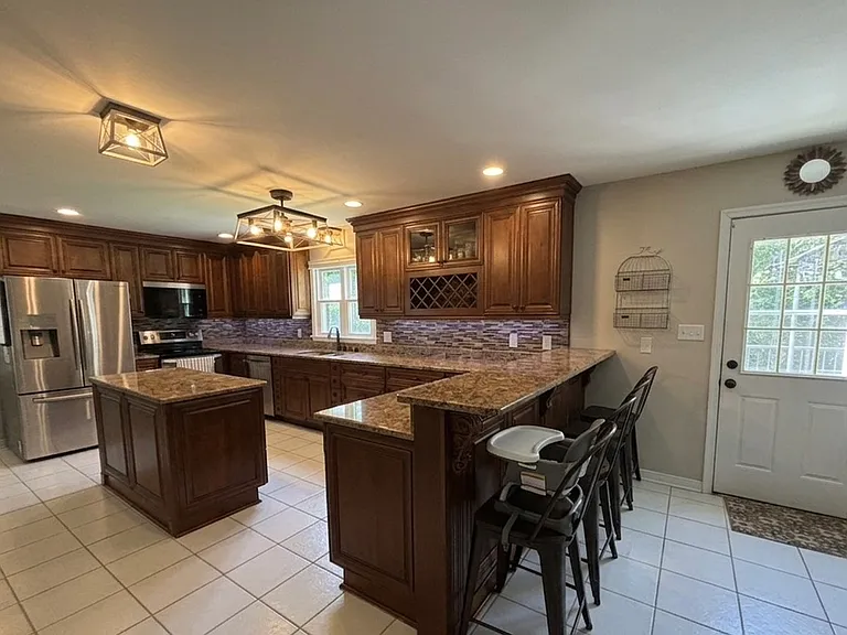 3260 Jersey Ct — Photo 11