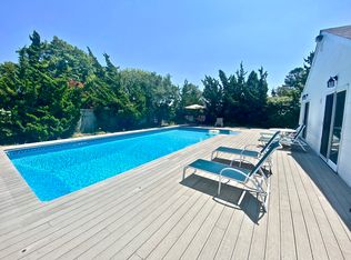 16 Osceola Ln, Southampton, NY 11968