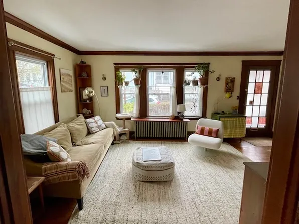 (undisclosed Address), Roslindale, MA 02131