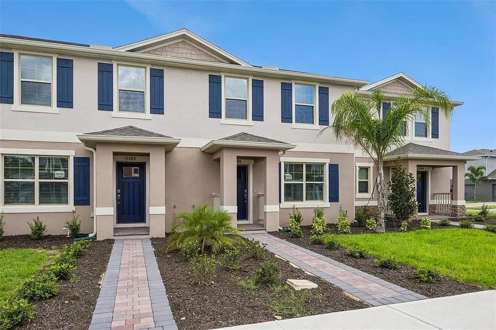3 bed, 2.5 bath, 1567 sqft, $2,750 — Photo 1