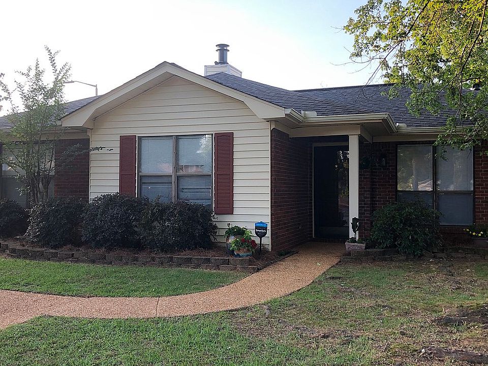 1st image of 1040 Vineyards Dr