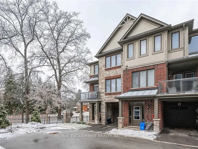 10 Showers Ln — Photo 2