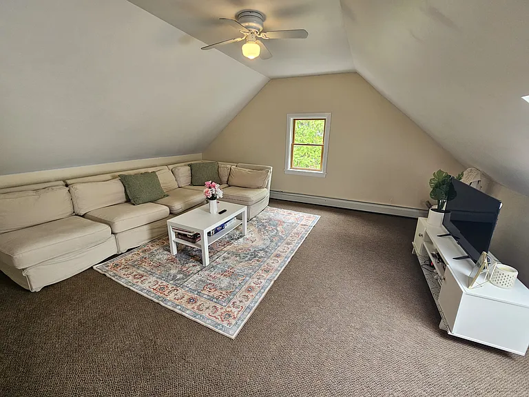 134 Woodlawn Ave #4 — Photo 7