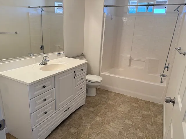 1532 N Erwin St #C — Photo 16