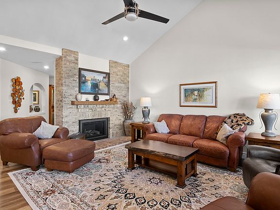 2nd image of 7753 Clearwater Dr