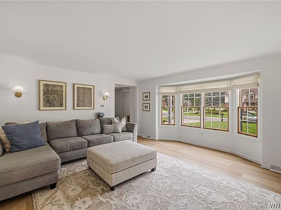 5th image of 55 Independence Dr