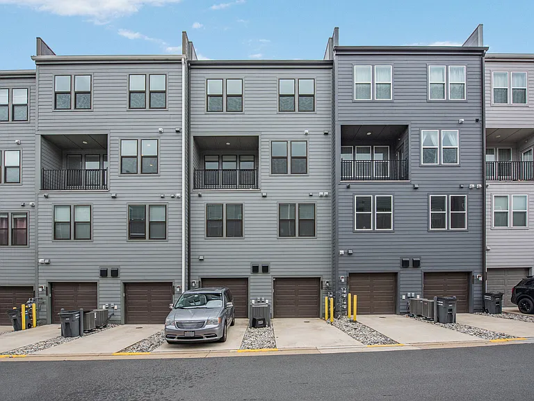 13356 Arrowbrook Centre Dr #1 — Photo 32