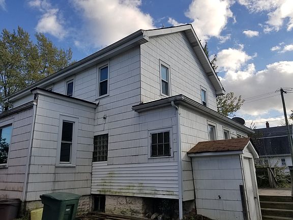3rd image of 17330 68th Ct