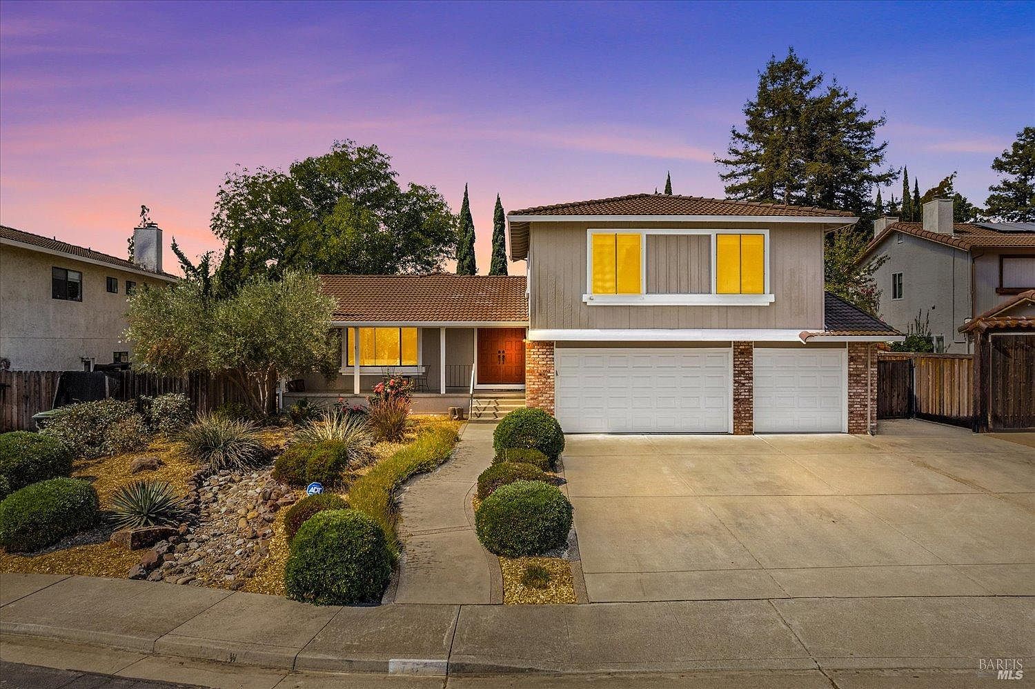 Pony's House 761 Main St, Cavendish, VT 05142 | Zillow