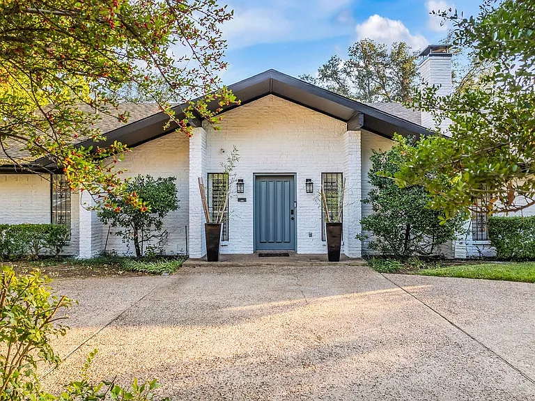 3330 Timberview Rd — Photo 4